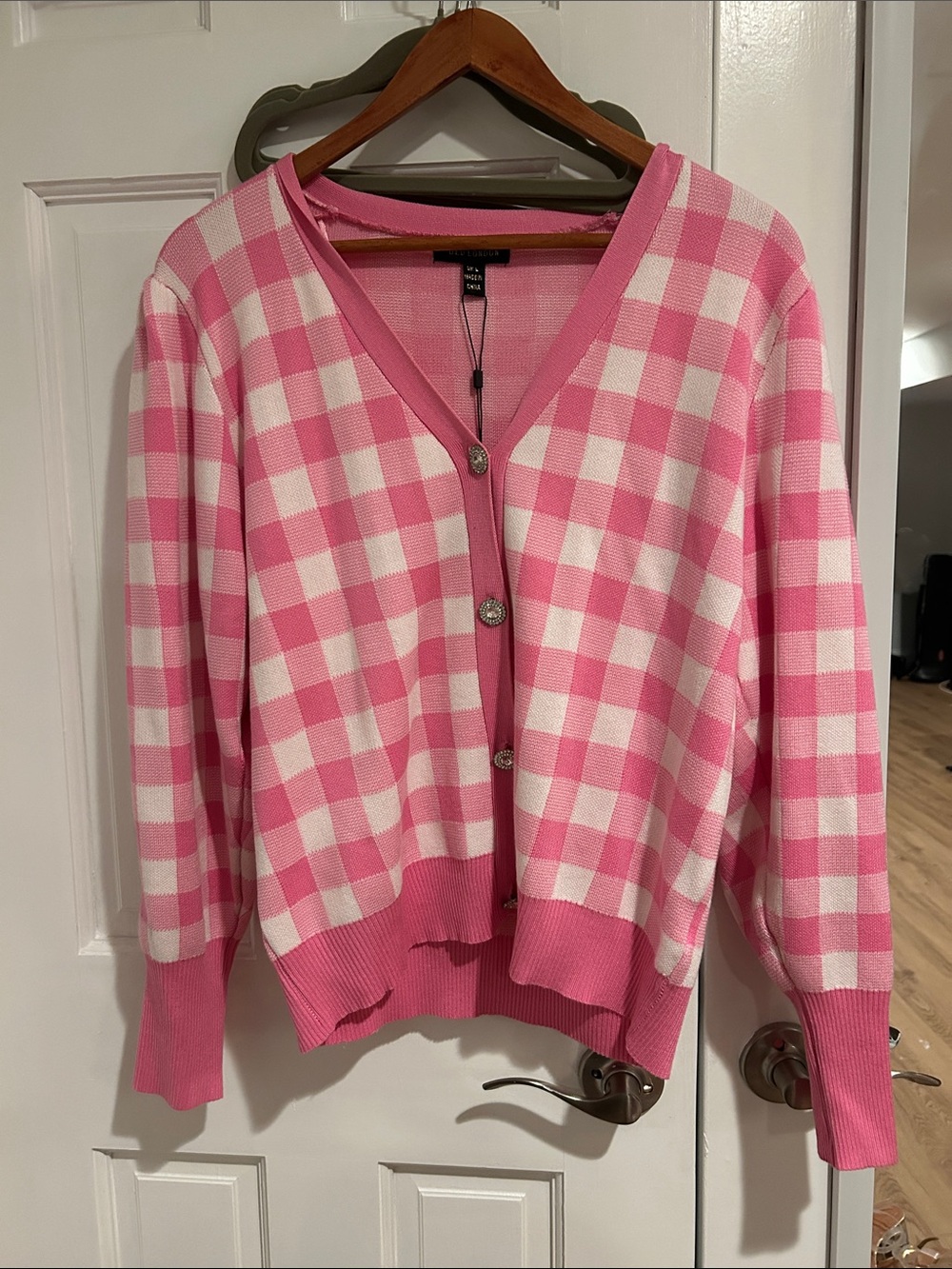 QED London Pink and White Check V-Neck Cardigan